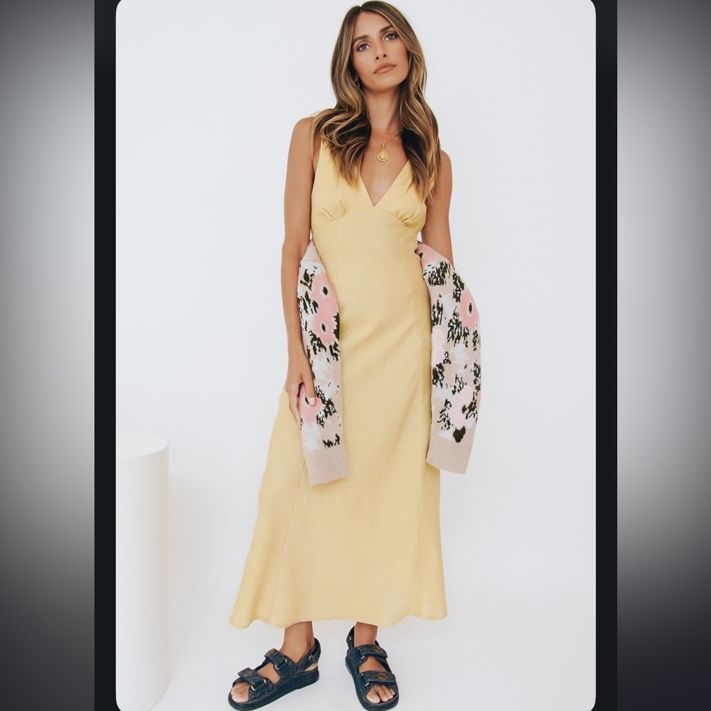 Vrg Grl Chic Yellow Maxi Dress